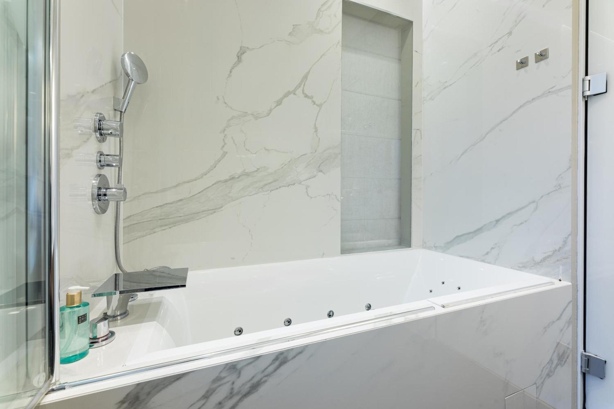 Fortuna Luxury Rooms 1 Split Exterior photo