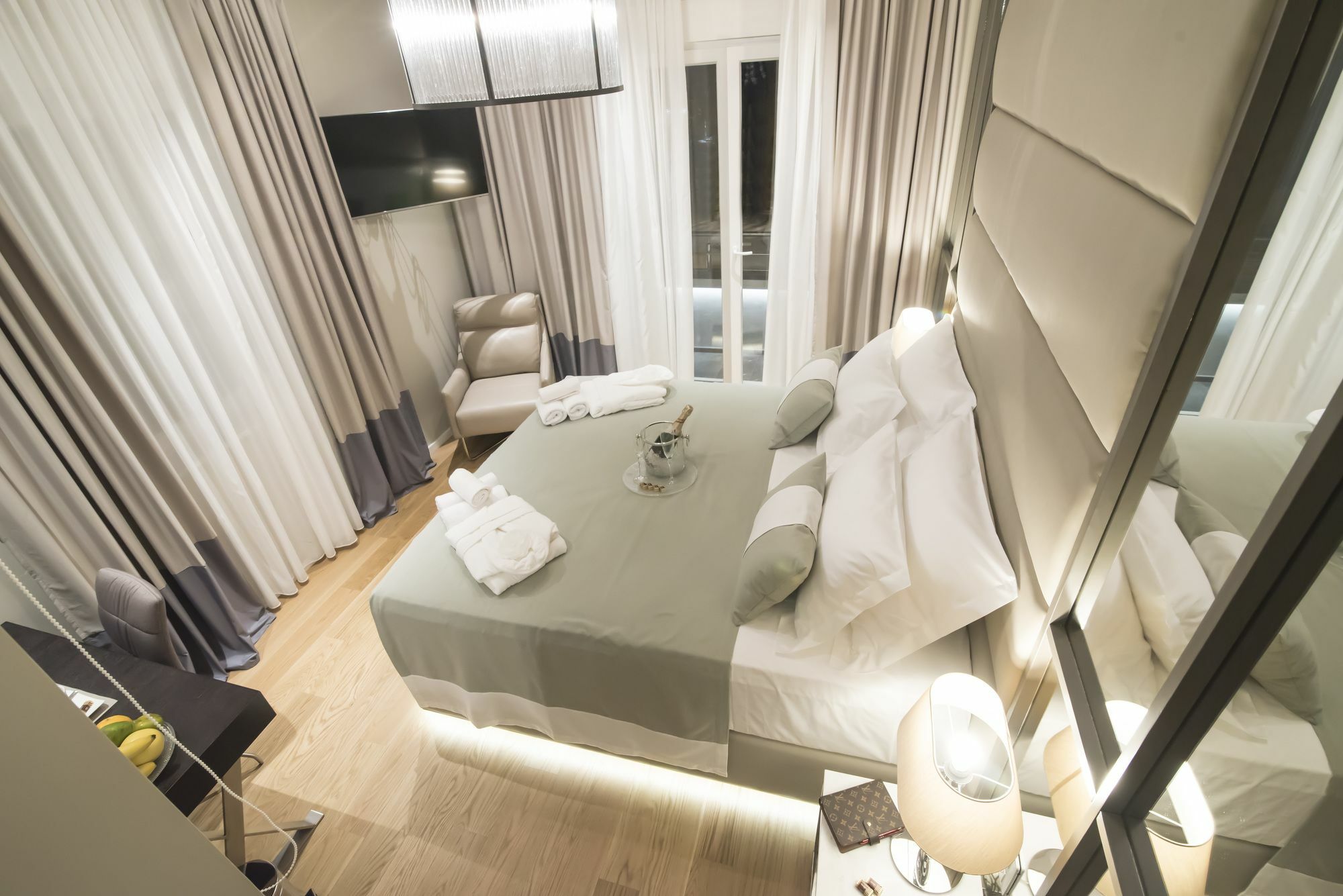 Fortuna Luxury Rooms 1 Split Exterior photo